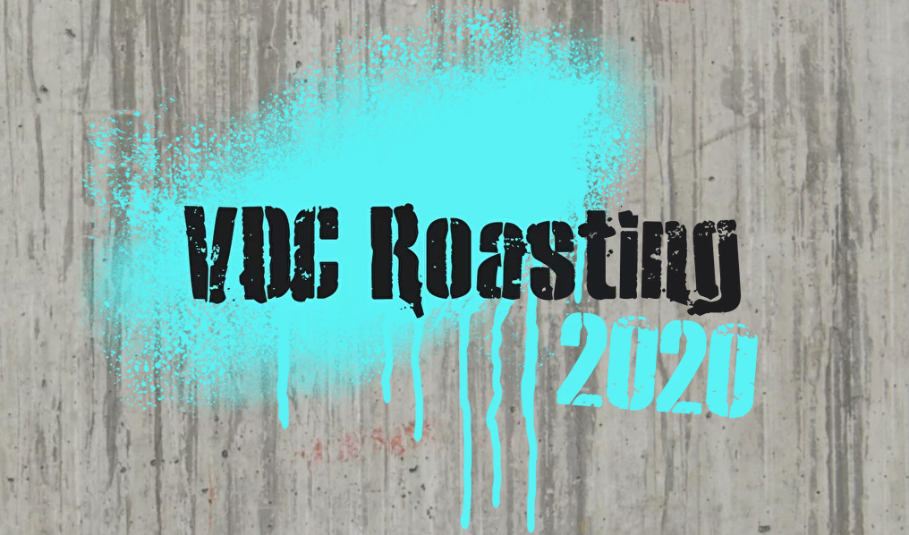фото надпису VDC Roasring 2020