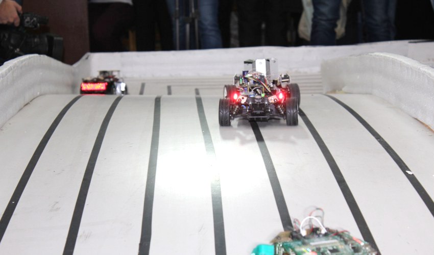 Змагання з перегонів роботів за Кубок Політехніки