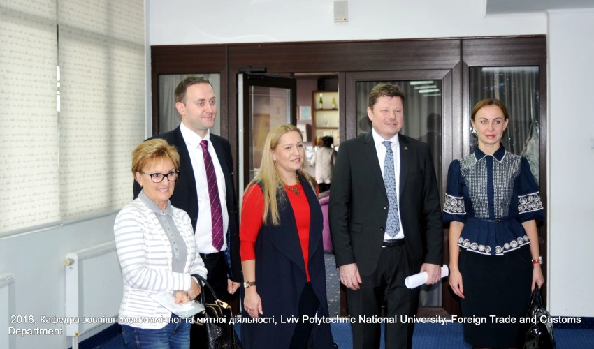 бізнес-зустріч українських підприємців з представниками Посольств та Міжнародних організацій