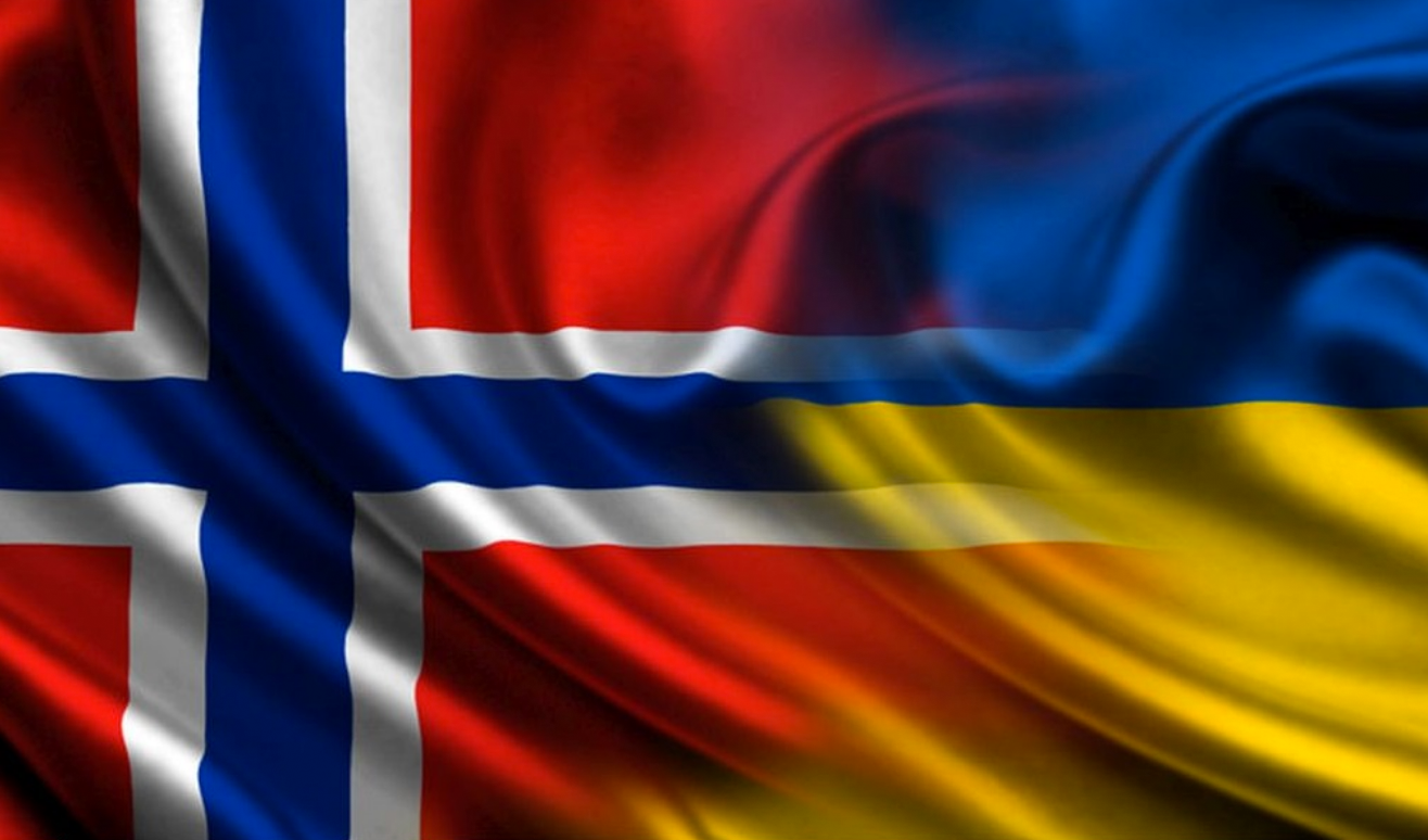 прапори Норвегії та України