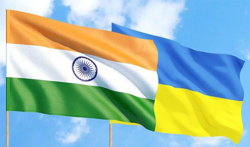 прапори Індії і України