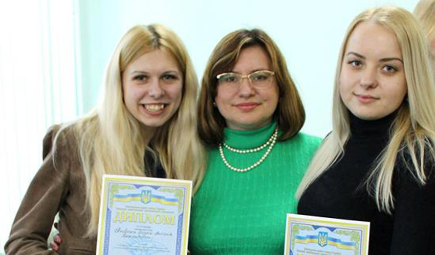 Студентки ІГСН перемогли у Всеукраїнському конкурсі з ІБАС