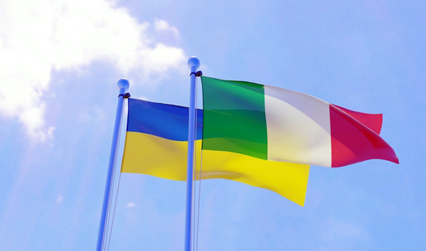 Прапори Італії та України