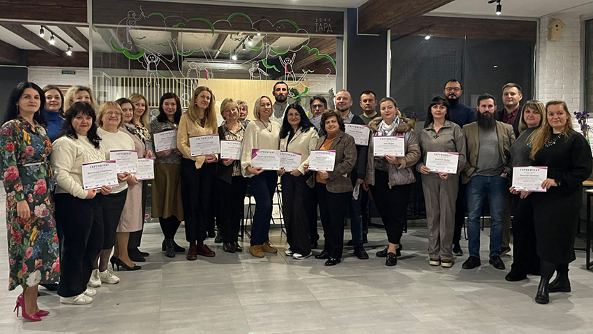 Фото із вручення сертифікатів