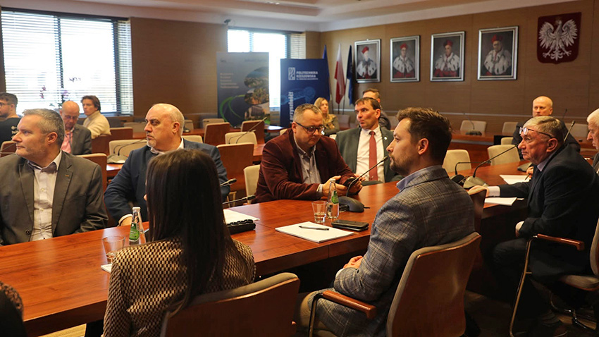 Фото з конференції у Польщі