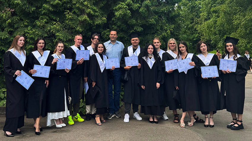 Фото з випуску