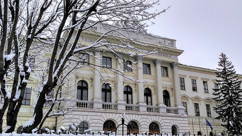 Фасад головного корпусу Львівської політехніки