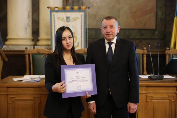 Фото з нагородження переможців конкурсу
