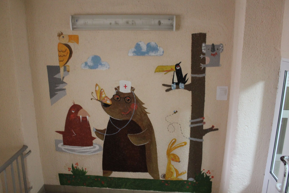 Фрагмент розпису стін міської дитячої клінічної лікарні Львова