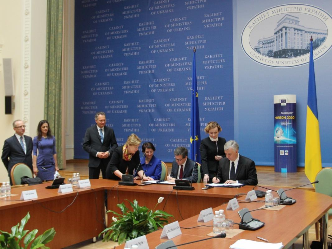 підписання Угоди між Україною і Європейським Союзом