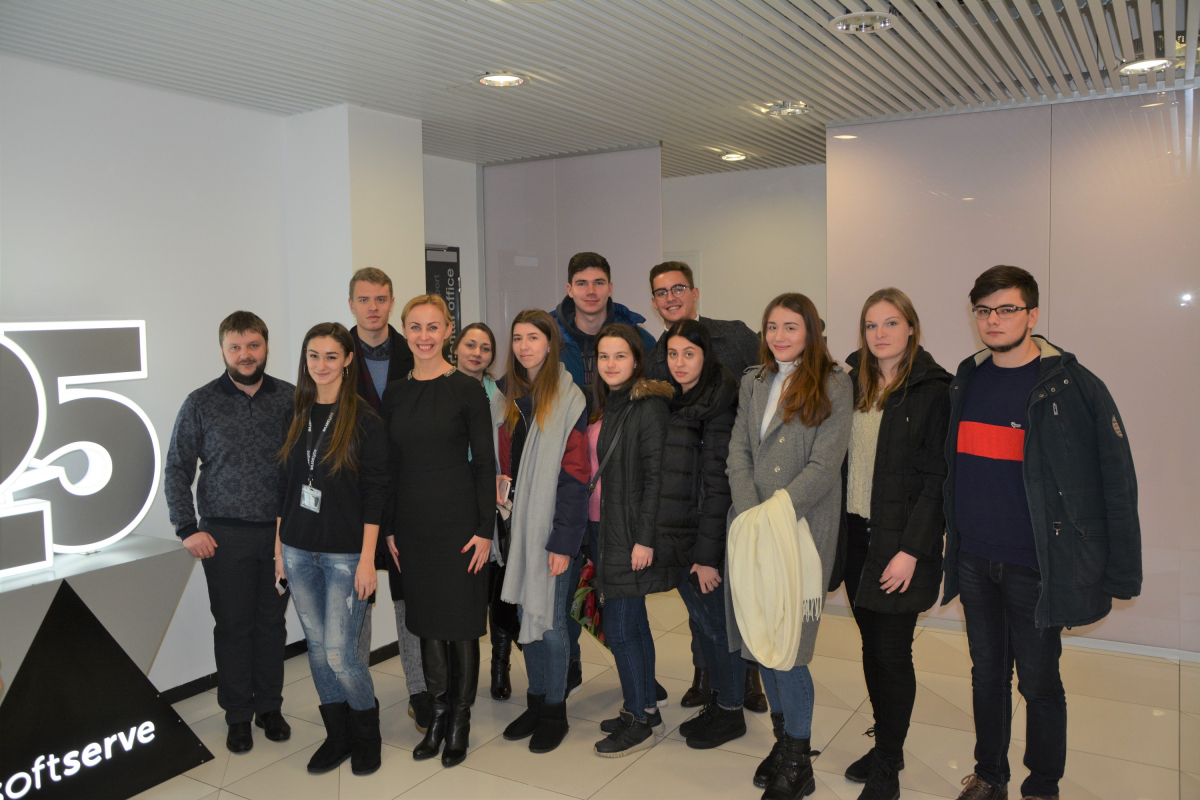 Студенти і викладачі кафедри ЗМД побували на екскурсії у SoftServe