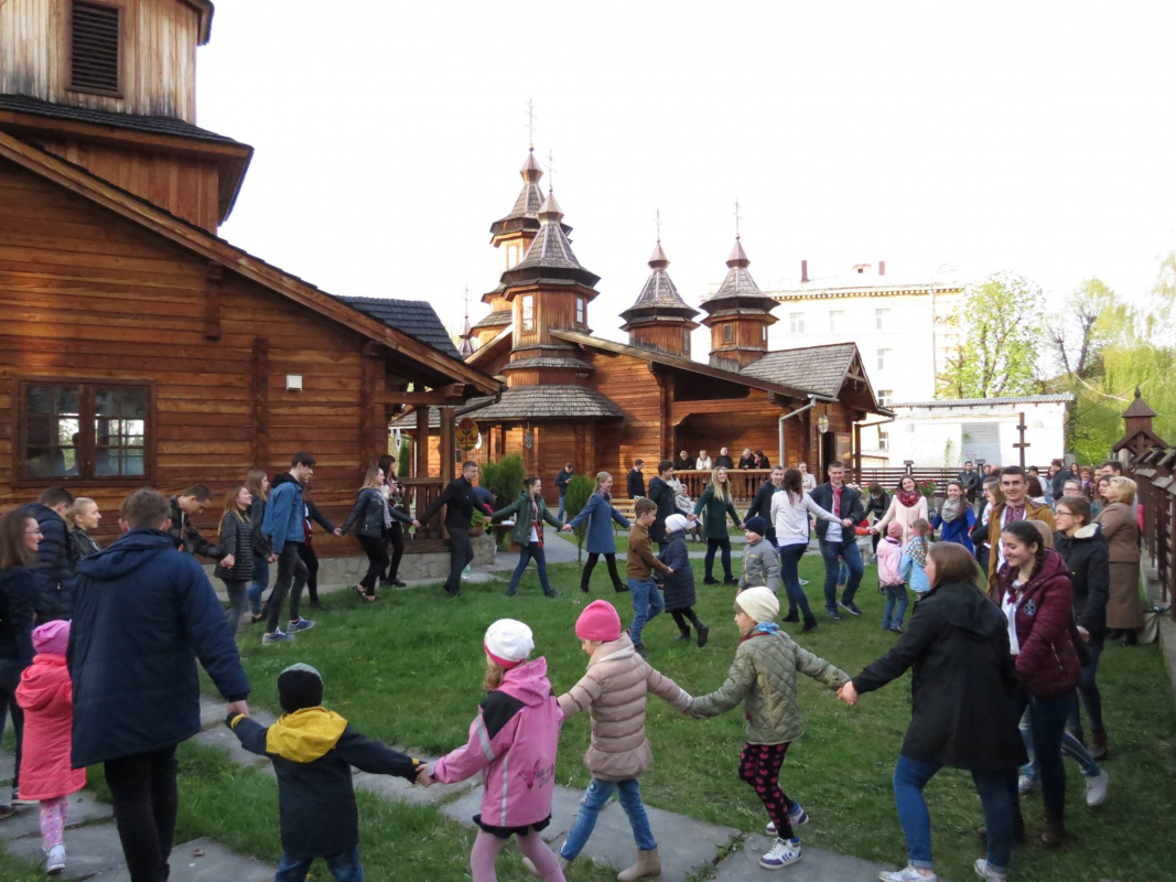 Великодні гаївки