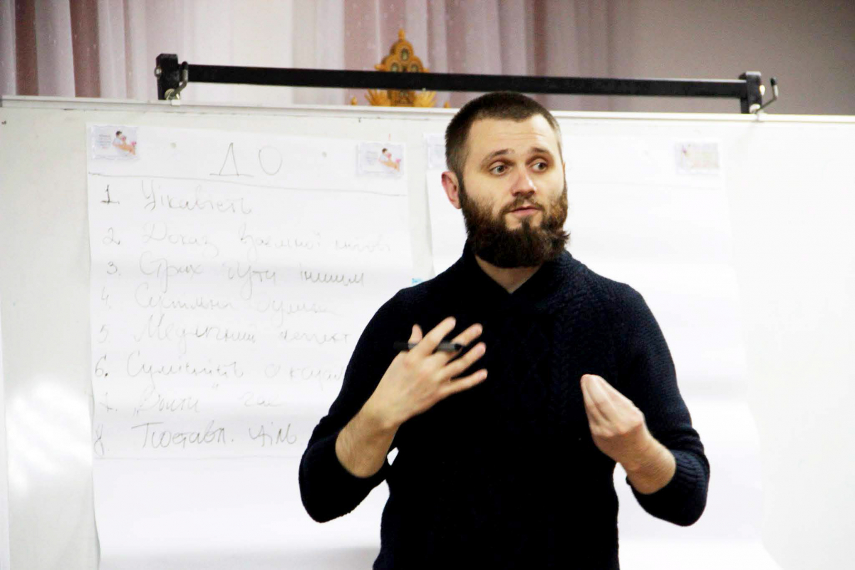 Отець Юрій Остапюк, голова Центру студентського капеланства