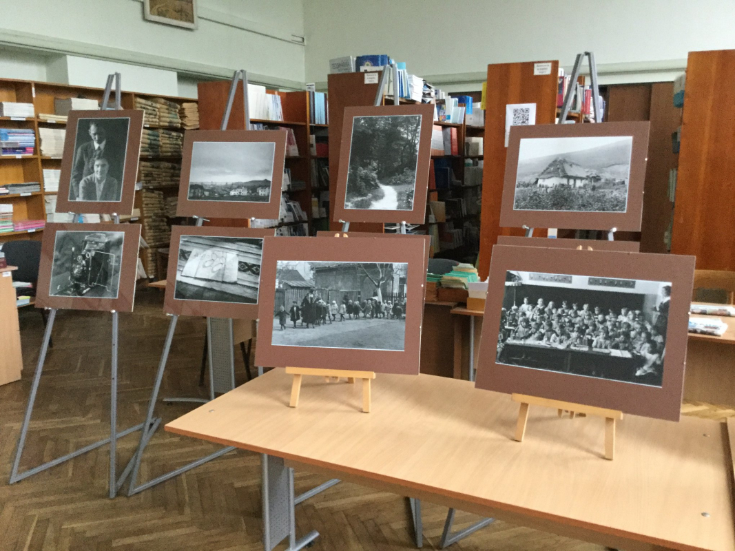 документи з архіву Львівського фотомузею