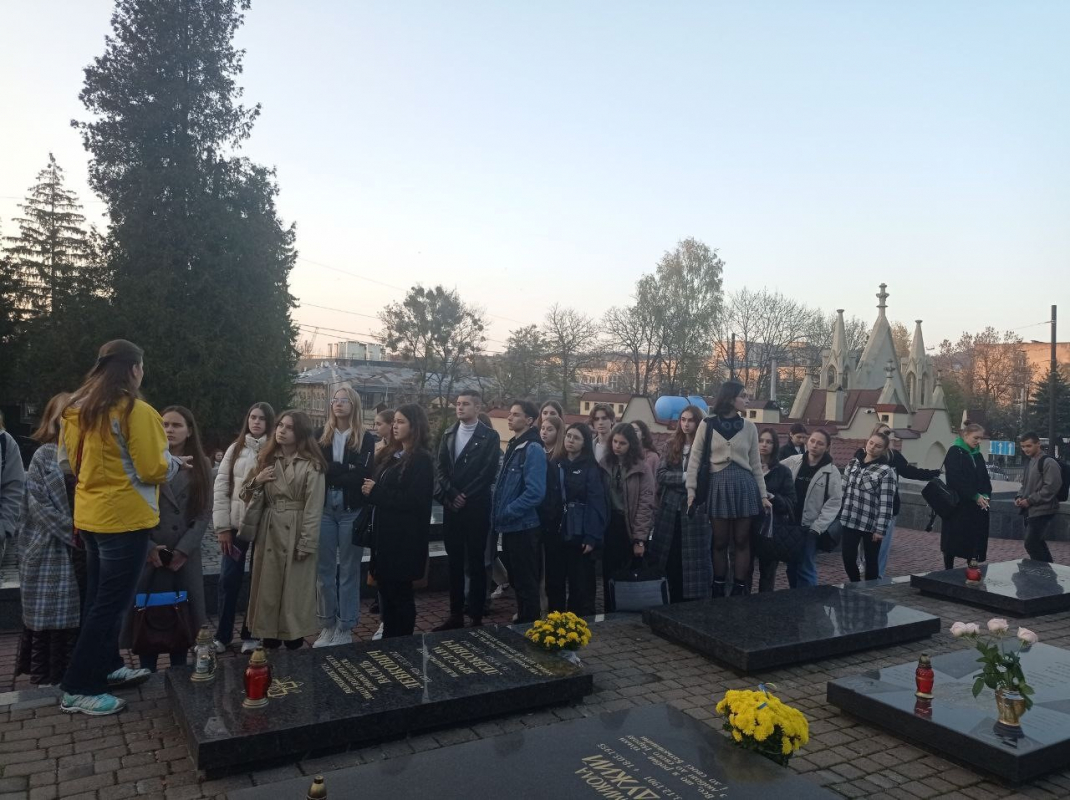 Фото з відвідин Личаківського кладовища