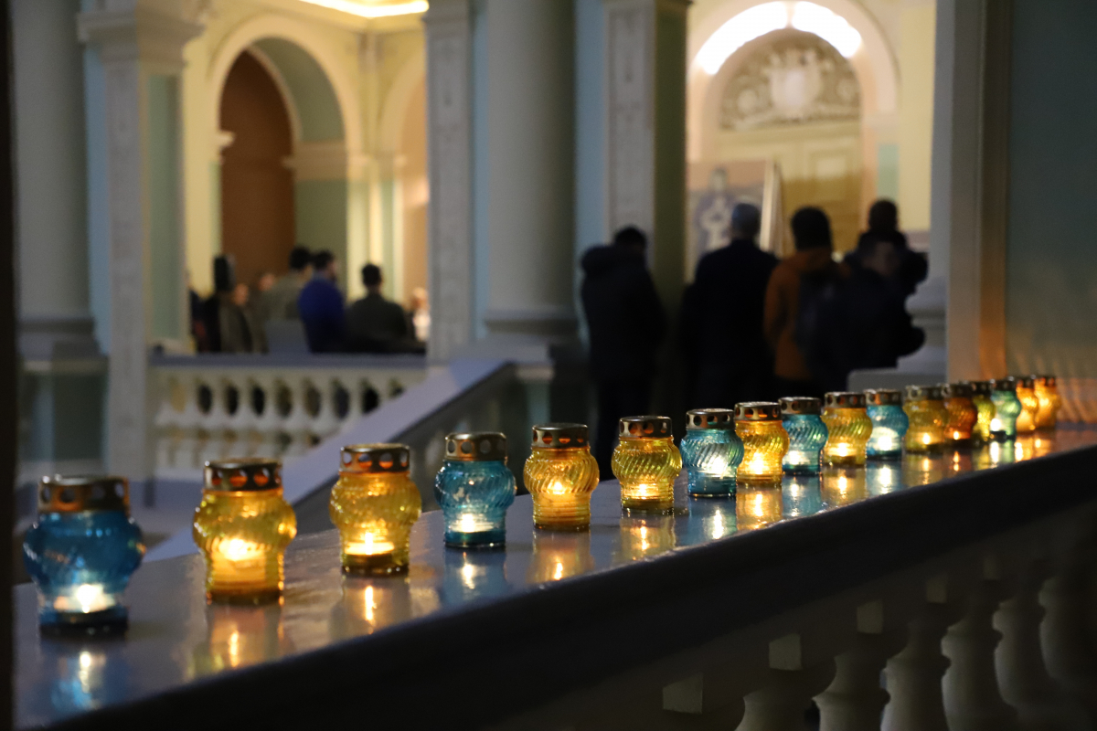 Фото із вшанування пам’яті жертв Голодомору
