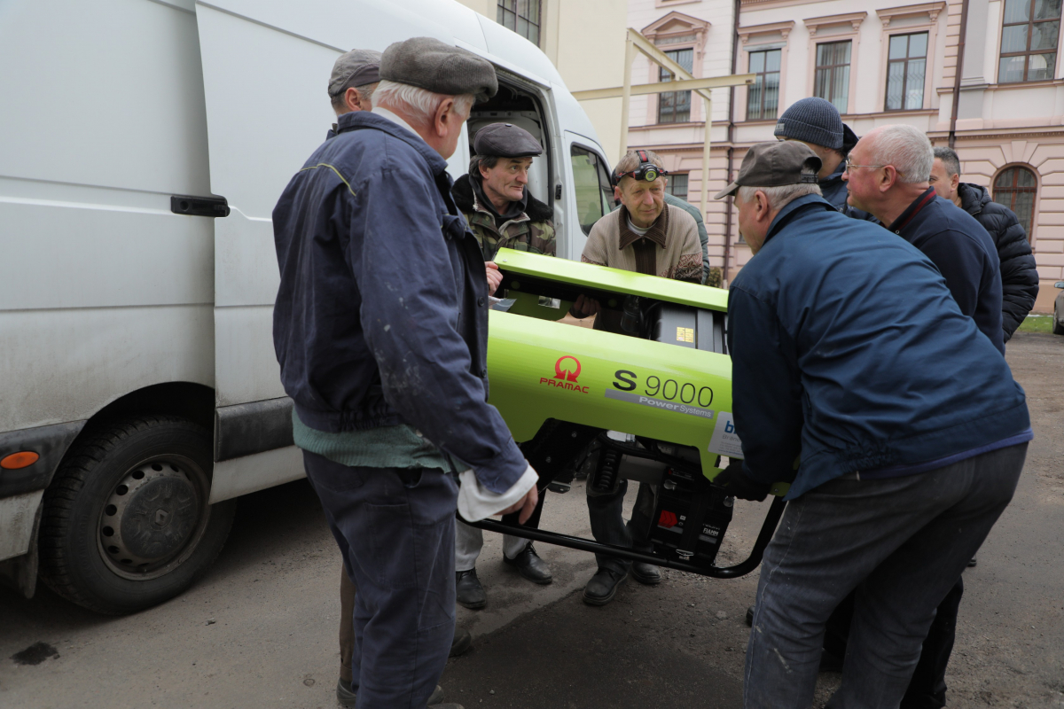 Допомога для Збройних сил України