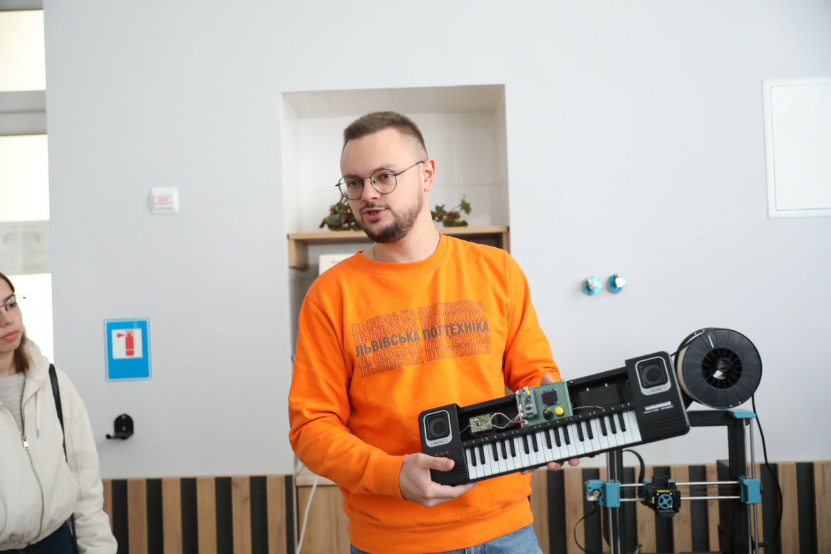 Фото з відвідин Львівської політехніки
