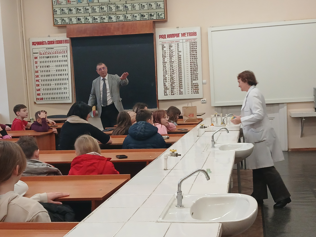 Фото з відвідин кафедри