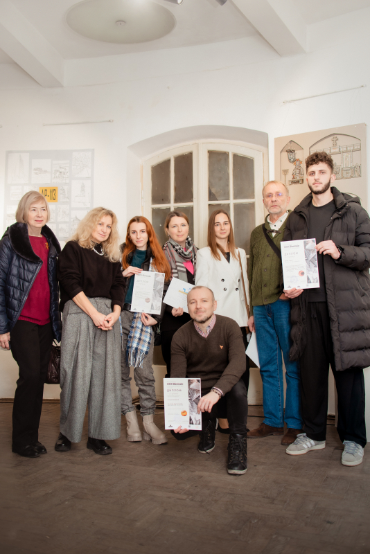 Фото з нагородження переможців конкурсу