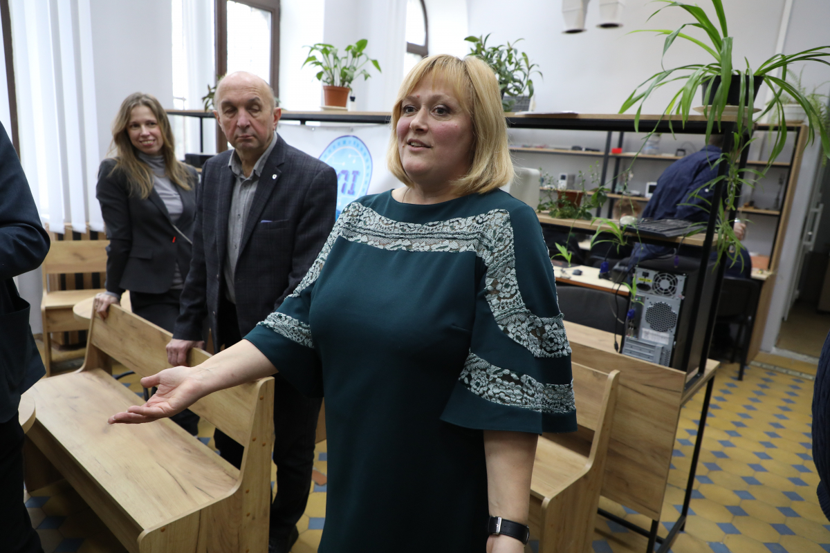 Фото з відкриття лабораторії