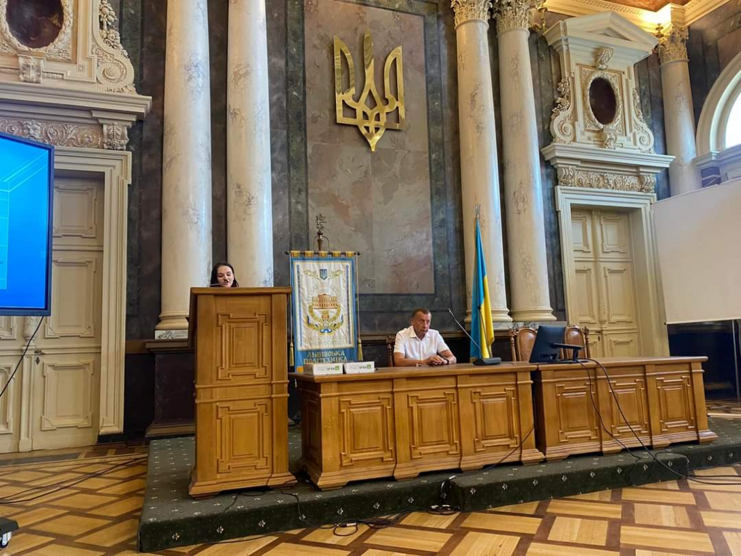 Фото із вручення дипломів