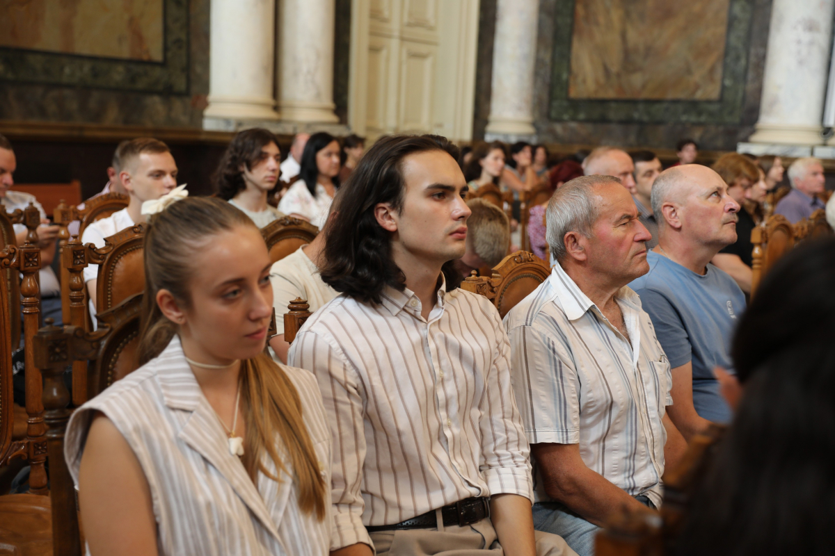 Фото із презентації