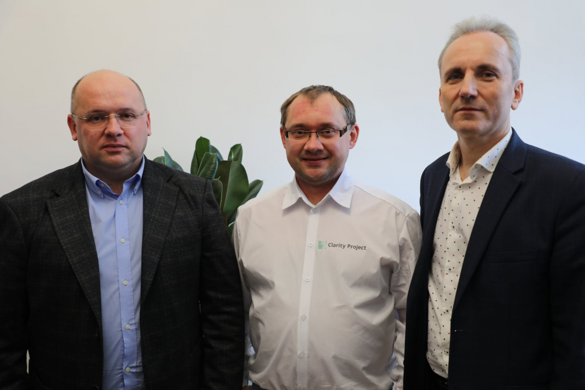 Фото з підписання меморандуму про співпрацю