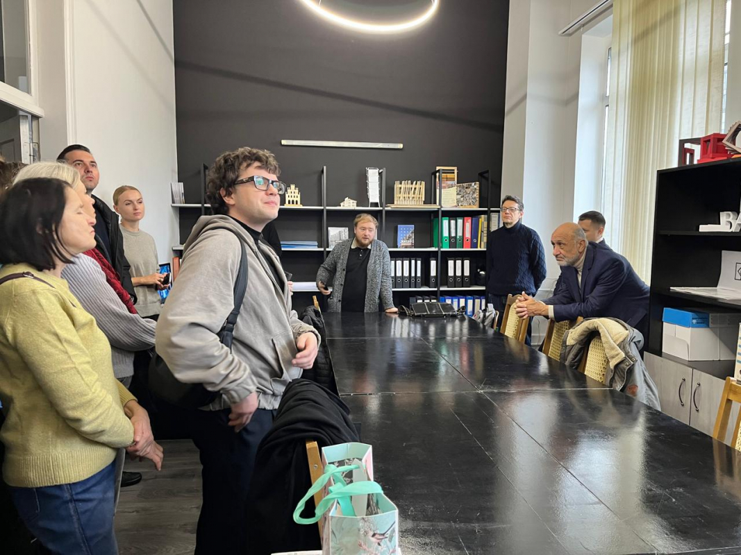 Фото з відвідин