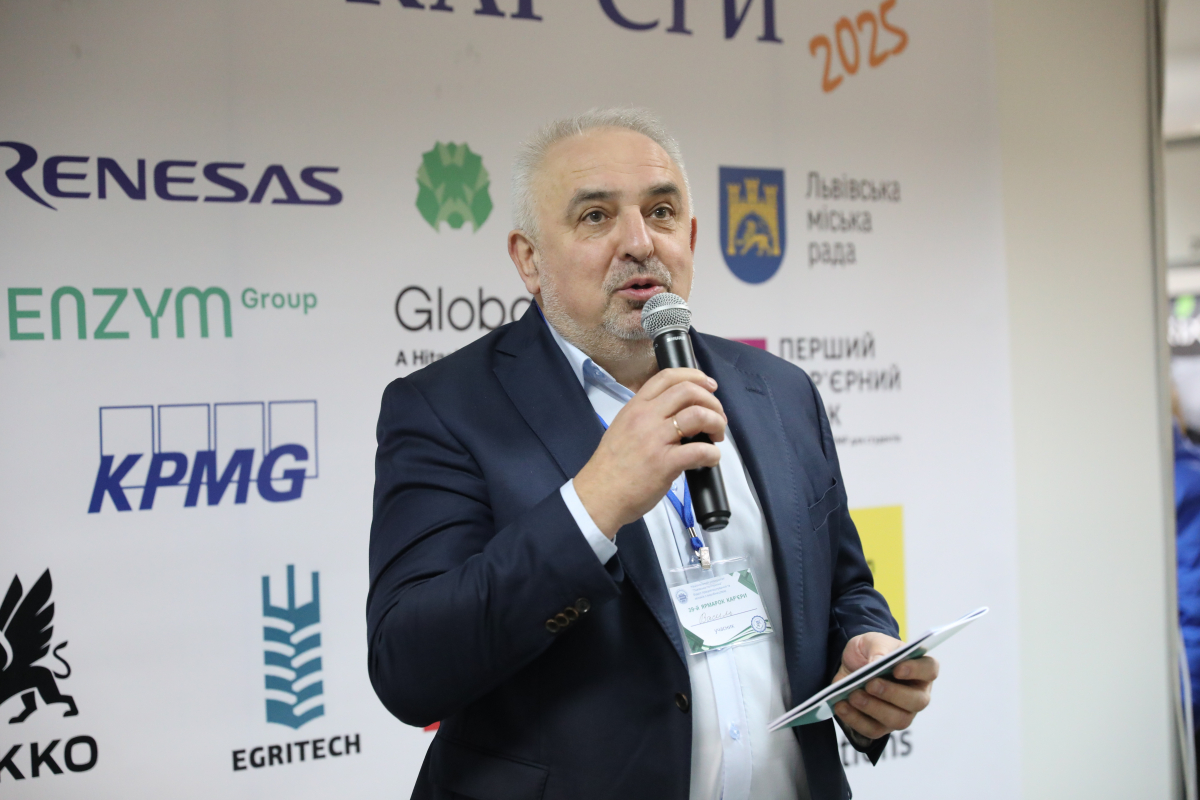 Фото з Ярмарку кар’єри