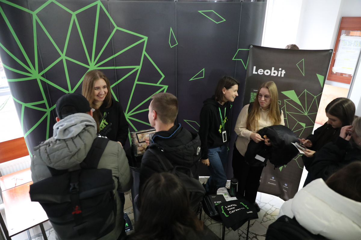 Фото з Ярмарку кар’єри