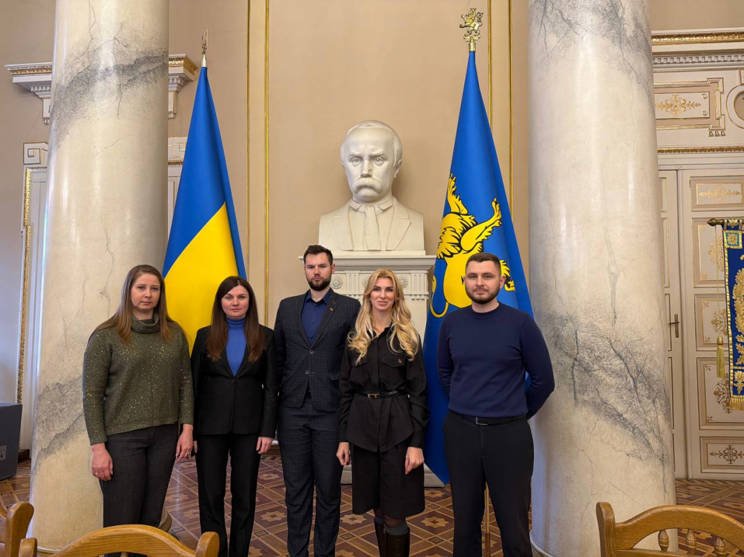 Фото з відвідин ЛОР