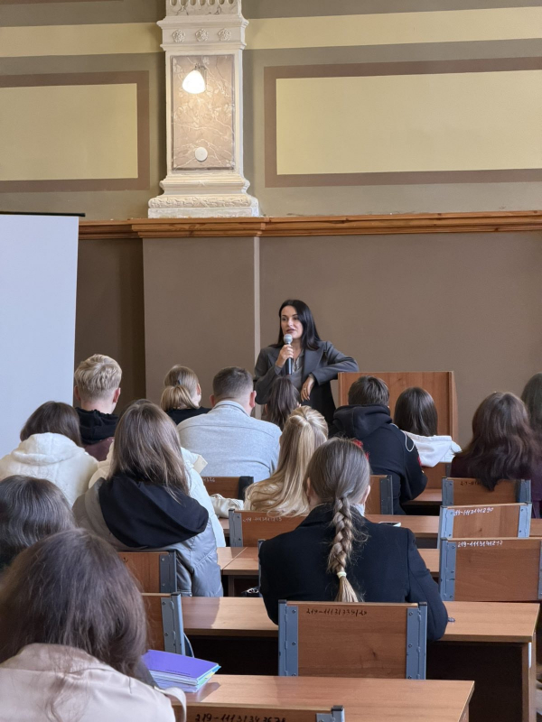 Фото із зустрічі в ІППО