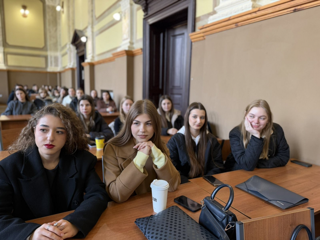 Фото із зустрічі в ІППО