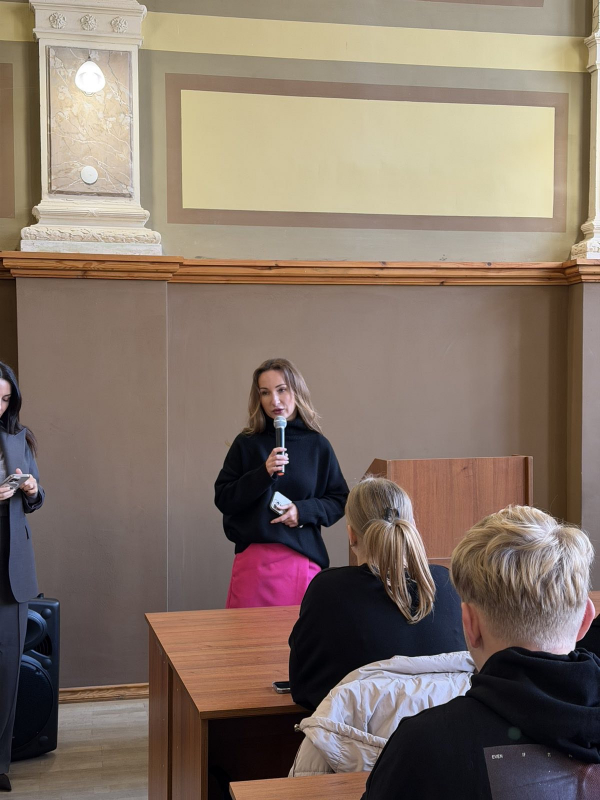 Фото із зустрічі в ІППО