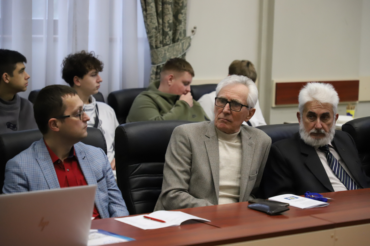 Фото з конференції у Львівській політехніці