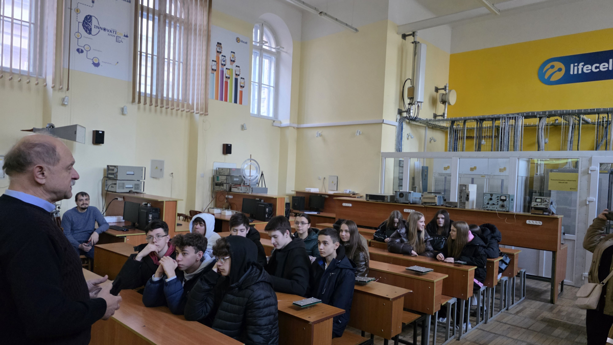 Фото з відвідин ІКТЕ