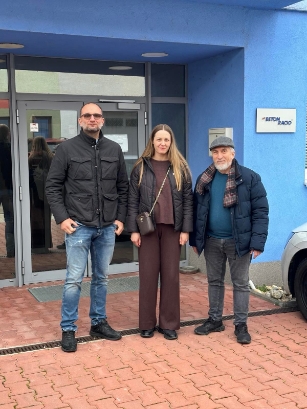 Оксана Рихліцька з колегами