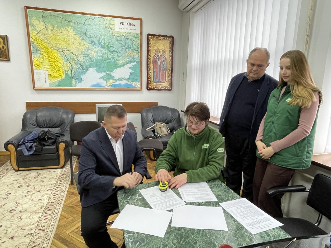 Фото з підписання меморандуму про співпрацю