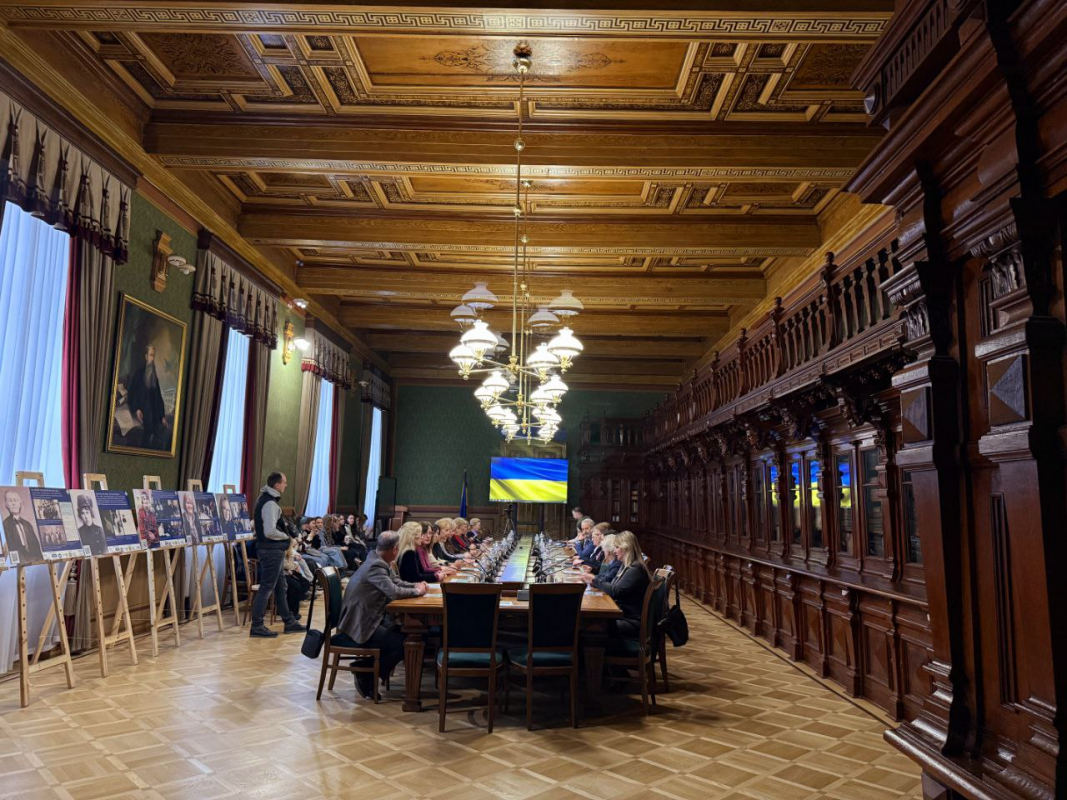 Фото з відкриття виставки