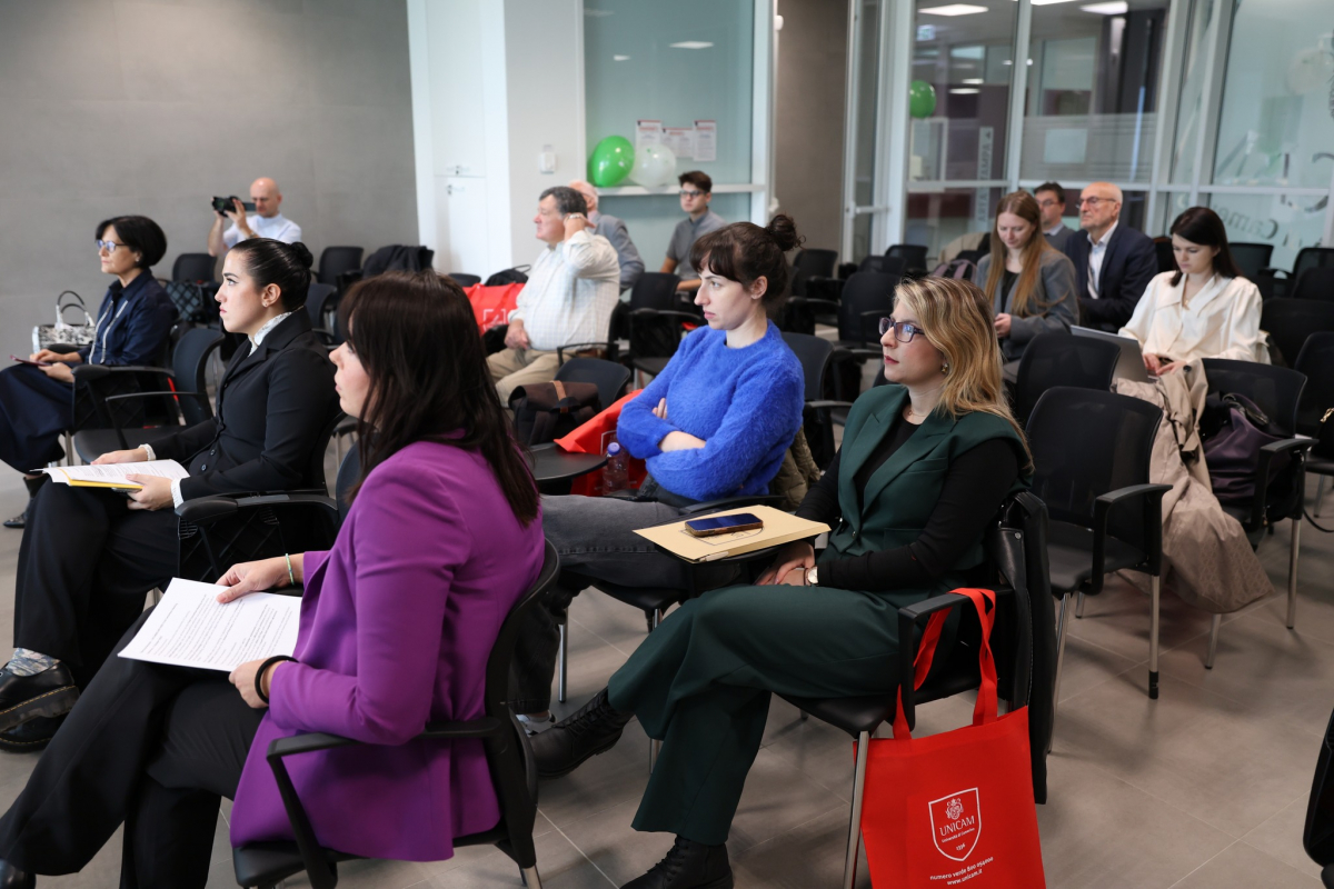 Фото із зустрічі в Італії