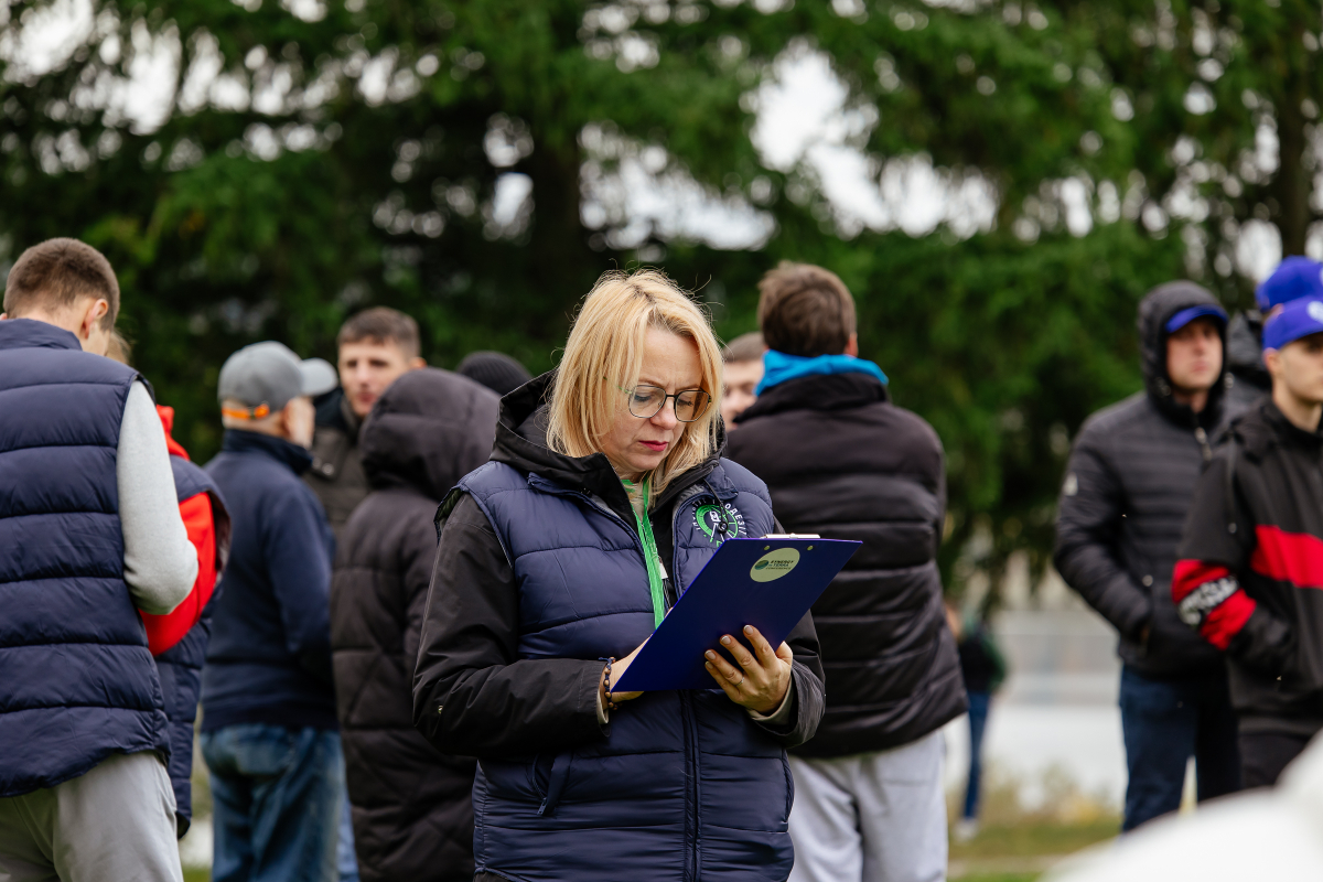 Фото із заходу