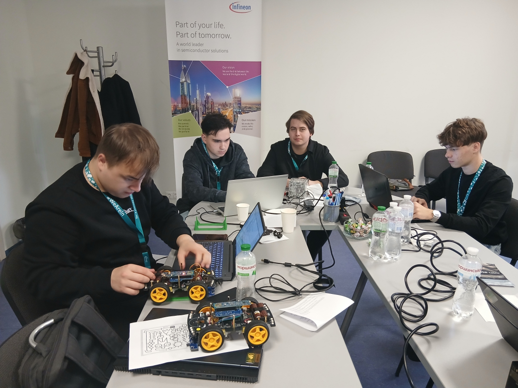 Фото з хакатону