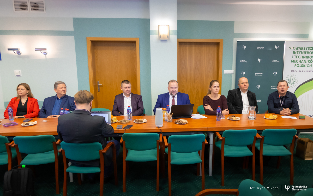 Фото з конференції у Польщі