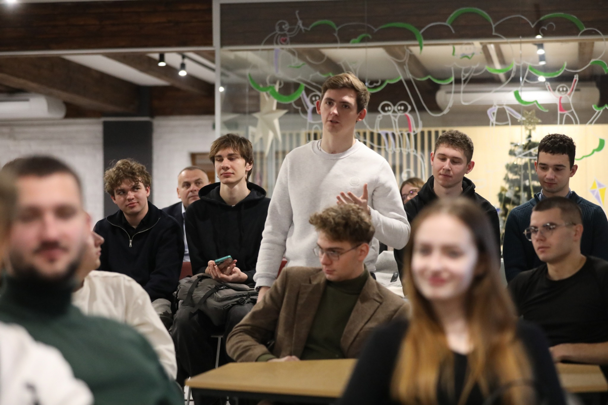 Фото із зустрічі у Львівській політехніці