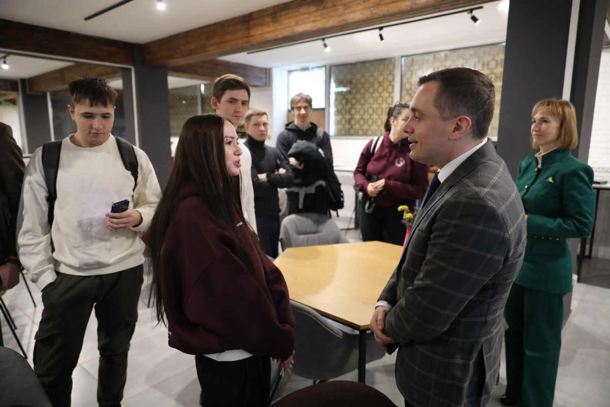 Фото із зустрічі у Львівській політехніці