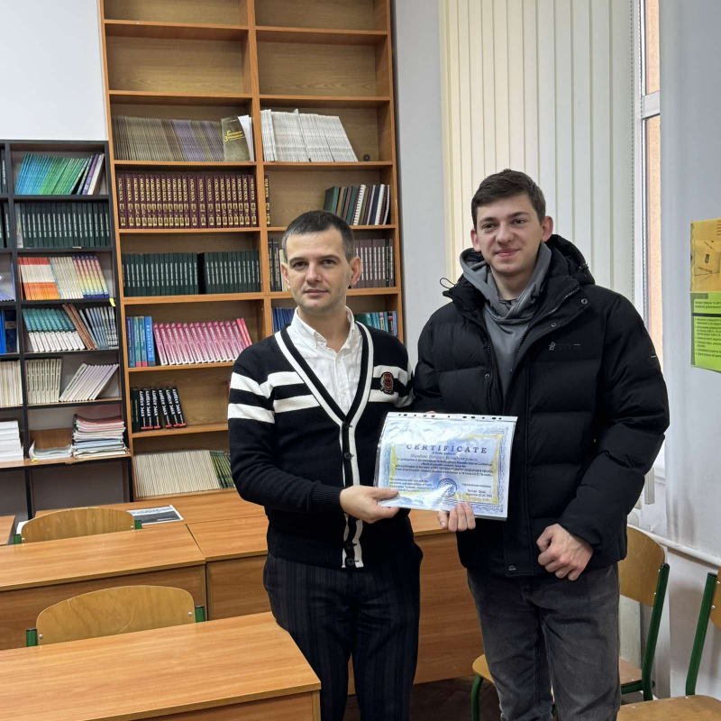 Фото із вручення сертифікатів