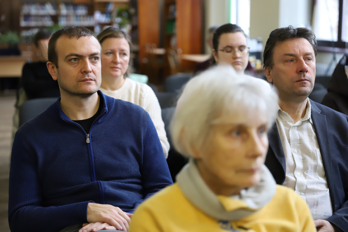 Фото із заходу в НТБ