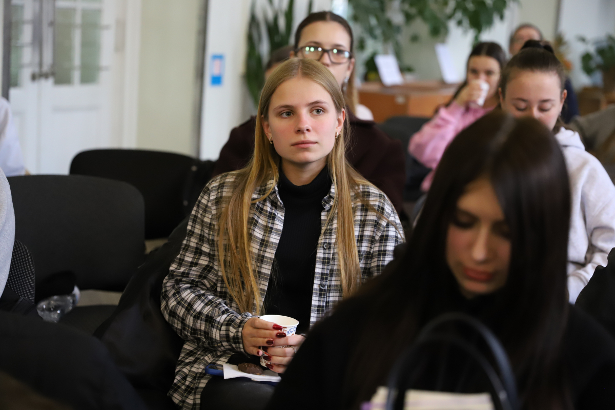 Фото із заходу в НТБ