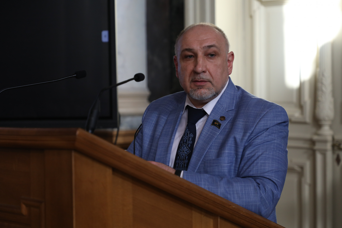 Фото з конференції профспілки